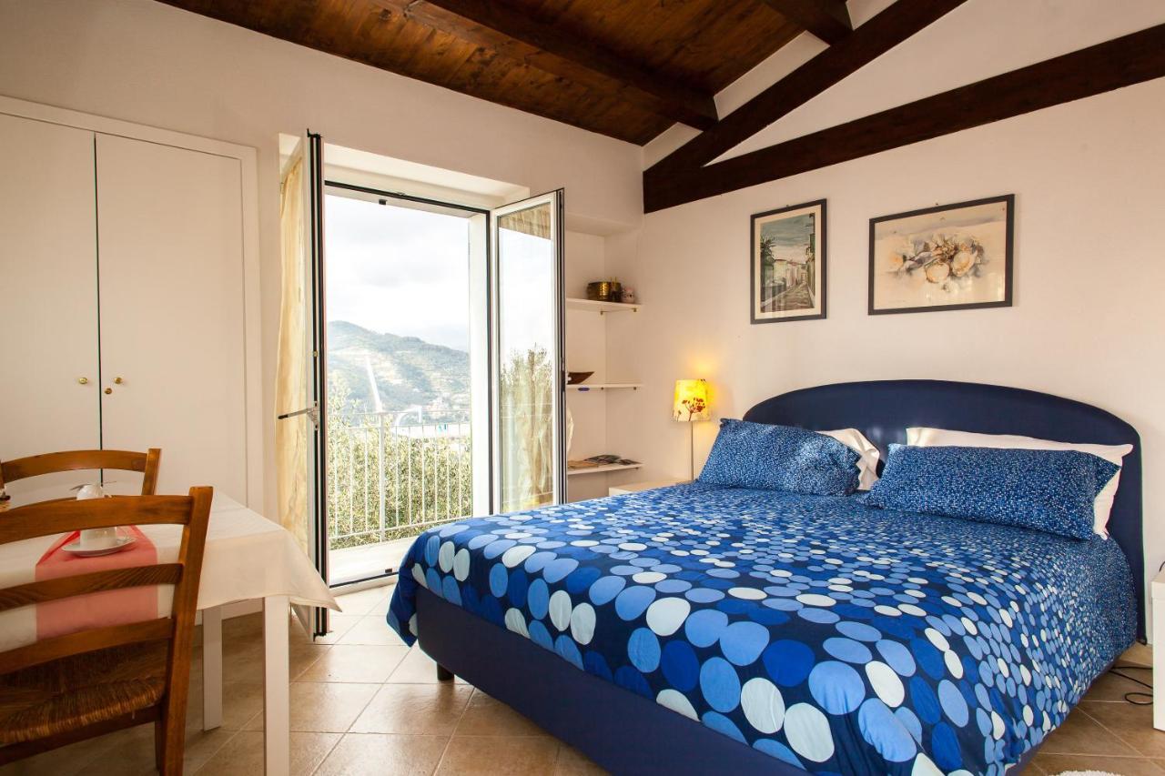 Agri Bed - L'Affittacamere In Collina - Guest Room On The Hill Лаванья Экстерьер фото